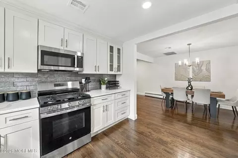 52 Santiago Ct, Toms River, NJ 08757
