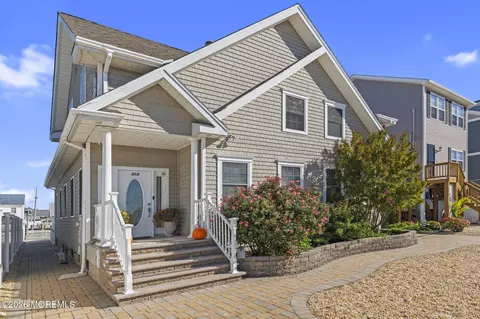 414 Hiering Ave, Seaside Heights, NJ 08751
