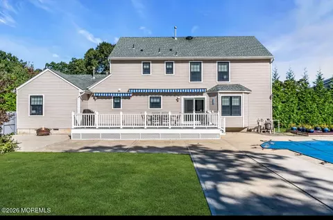Exterior - 565 Mark Dr #DR, Brick, NJ 08723 photo 6 of 6