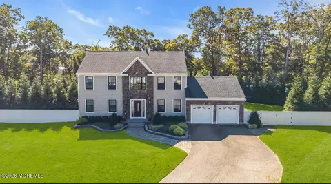 Exterior - 565 Mark Dr #DR, Brick, NJ 08723 photo 3 of 6