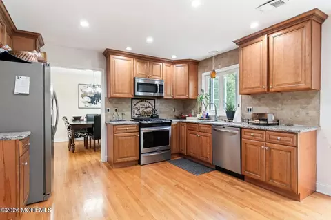 Kitchen - 369 Frank Applegate Rd, Jackson, NJ 08527 photo 1 of 2