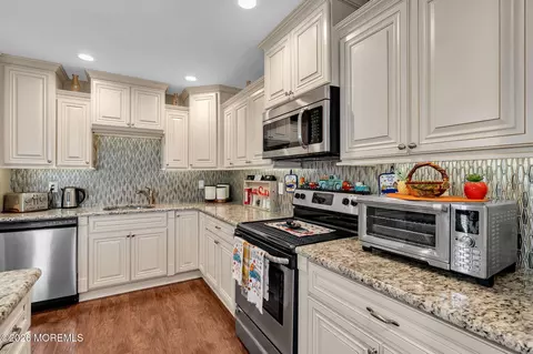 58 Largo San Nicola #D, Freehold, NJ 07728