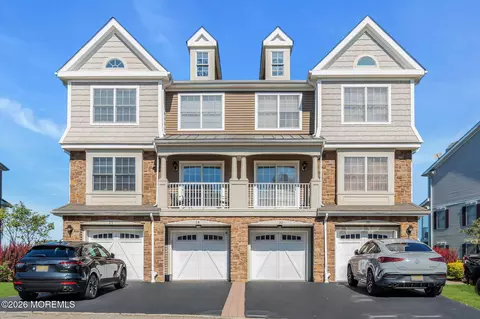 28 Raritan Reach Rd, South Amboy, NJ 08879