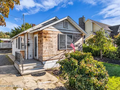 38 East Ave, Atlantic Highlands, NJ 07716