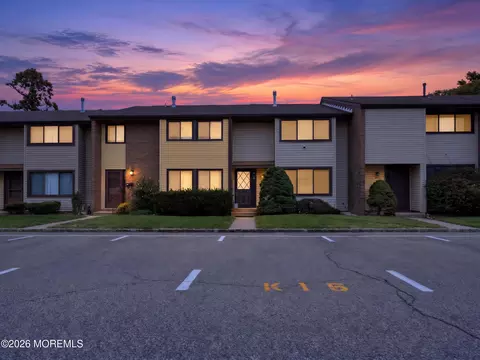 416 Kellington Dr, East Windsor, NJ 08520