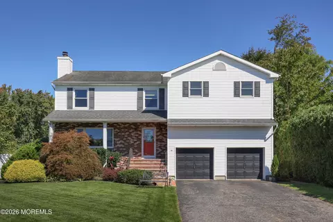 45 Willow St, Port Monmouth, NJ 07758