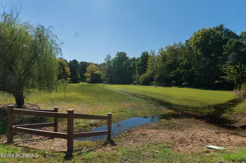 50 Summerwinds Dr, Lakewood, NJ 08701