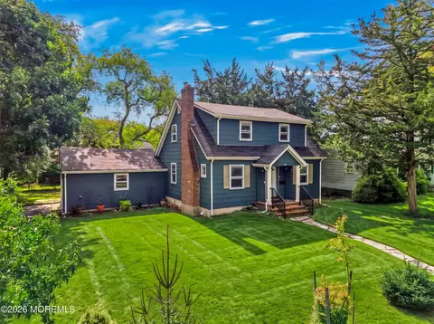 414 Roosevelt Ave, Oakhurst, NJ 07755
