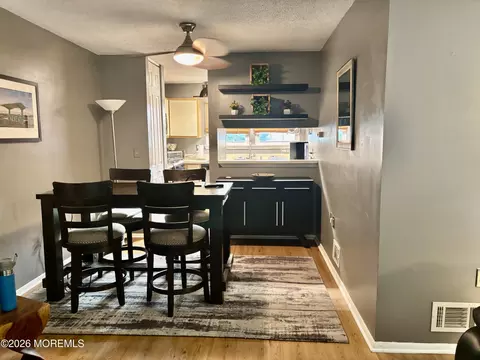 Dining - 401 Geranium Ct, Jackson, NJ 08527 photo 1 of 2