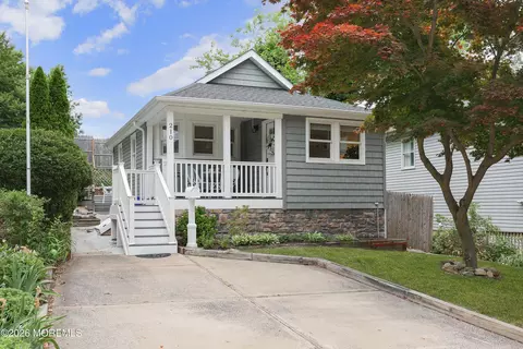 210 Linden Ave, Highlands, NJ 07732