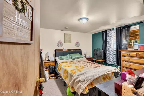 Bedroom - 303 W Commodore Blvd, Jackson, NJ 08527 photo 5 of 5