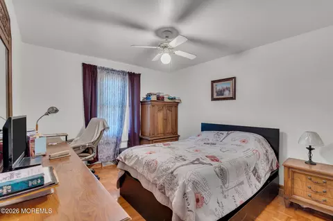 Bedroom - 303 W Commodore Blvd, Jackson, NJ 08527 photo 2 of 5