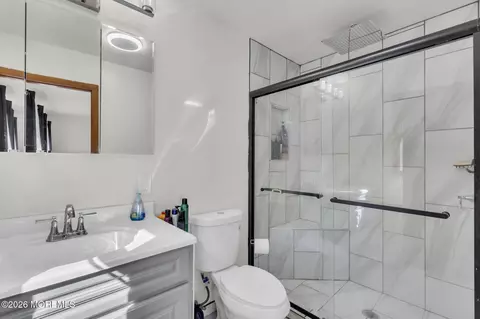 Bath - 303 W Commodore Blvd, Jackson, NJ 08527 photo 3 of 4