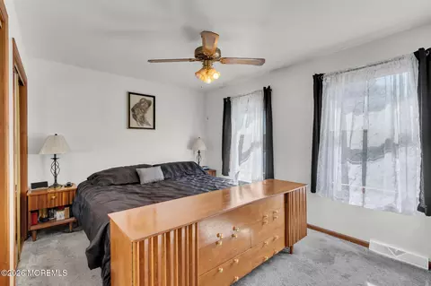 Bedroom - 303 W Commodore Blvd, Jackson, NJ 08527 photo 3 of 5