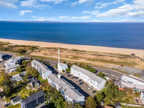 10 Beachway Ave, Keansburg, NJ 07734