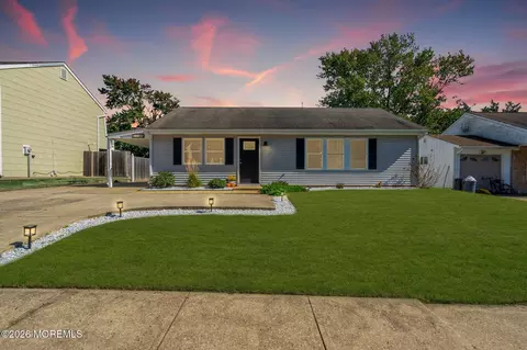 195 Village Dr, Barnegat, NJ 08005