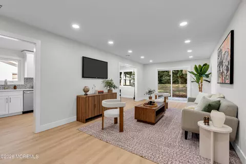 Living - 30 Phillips Rd, Brick, NJ 08724 photo 1 of 3