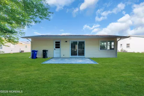 Exterior - 30 Phillips Rd, Brick, NJ 08724 photo 3 of 4