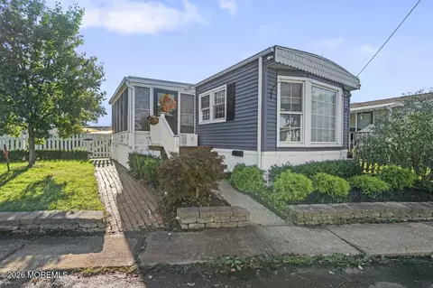 59 Bayshore Mobile, Hazlet, NJ 07730