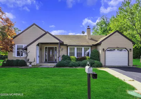 4 Ashley Rd, Manchester, NJ 08759