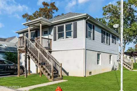 160 Twilight Ave, Keansburg, NJ 07734