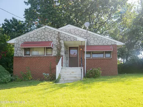 5622 River Rd, Pennsauken, NJ 08110
