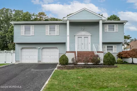 53 Danbury Rd, Tinton Falls, NJ 07753