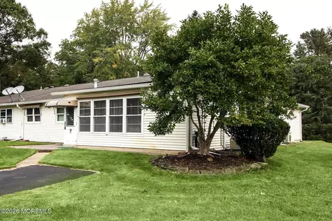 Exterior - 18 D Dixie Ln, Jackson, NJ 08527 photo 3 of 4