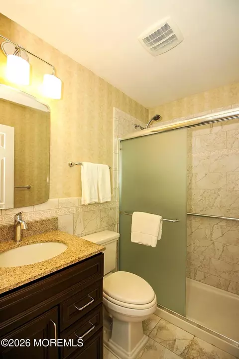 Bath - 18 D Dixie Ln, Jackson, NJ 08527 photo 1 of 1