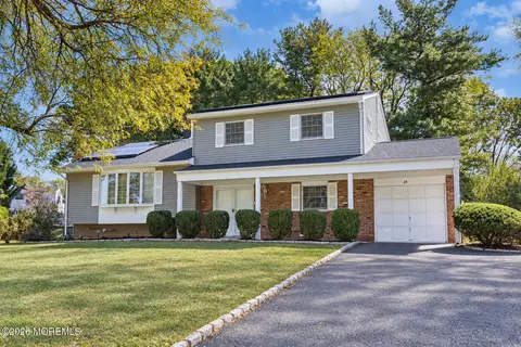 35 Patton Dr, Somerset, NJ 08873