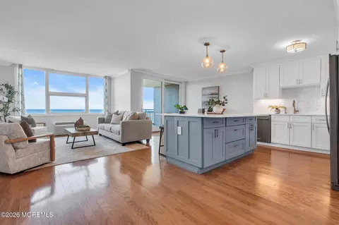 1 Scenic Dr #608, Highlands, NJ 07732