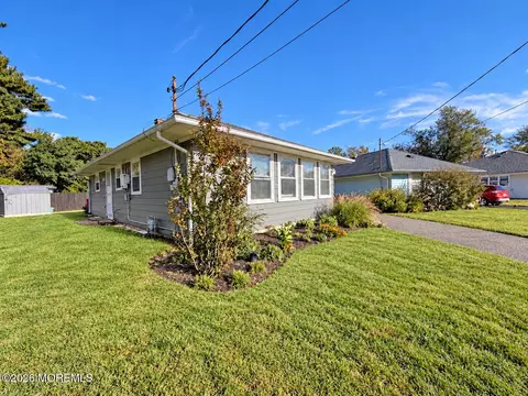 23 Saratoga Pl, Toms River, NJ 08753