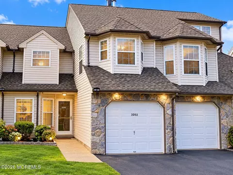 3202 Pepperbush Ct, Toms River, NJ 08755