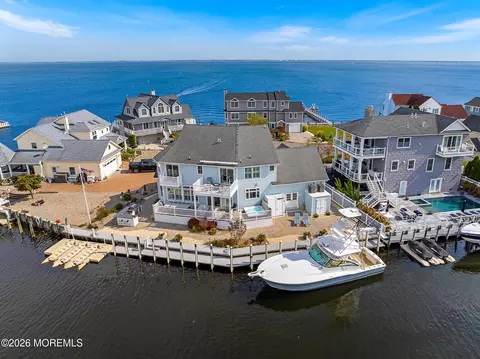 104 Clifton Rd, Barnegat, NJ 08005