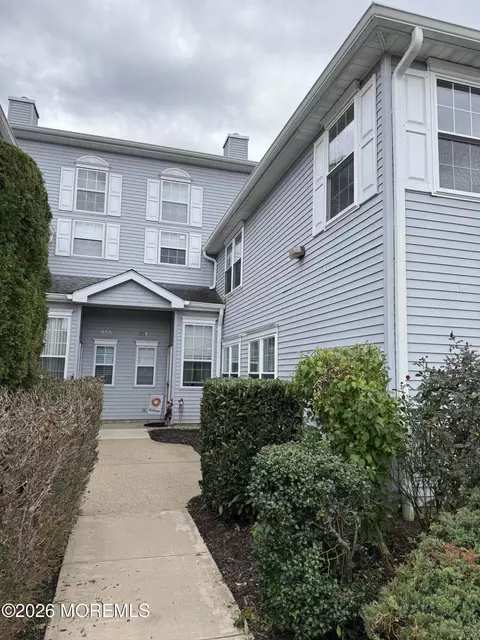 857 Mariposa Ct, Morganville, NJ 07751