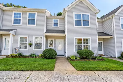 703 Leadership Ct #703, Toms River, NJ 08755