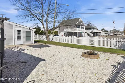 Exterior - 1700 Binnacle Rd, Forked River, NJ 08731 photo 8 of 11