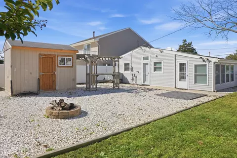 Exterior - 1700 Binnacle Rd, Forked River, NJ 08731 photo 4 of 11