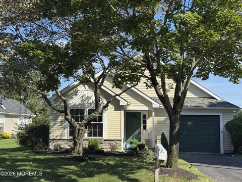 3632 Vicari Ave, Toms River, NJ 08755