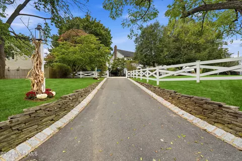 48 Hedge Dr, Oceanport, NJ 07757