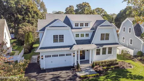 91 Forrest Ave, Fair Haven, NJ 07704