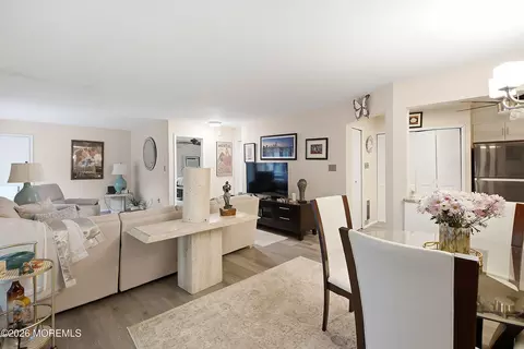 131 Amberly Dr #C, Manalapan, NJ 07726