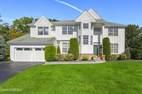 36 Yardley Manor Dr, Matawan, NJ 07747