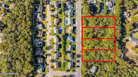 62 Friendship Rd, Howell, NJ 07731