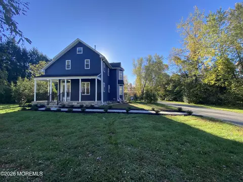414 Main St, Manalapan, NJ 07726