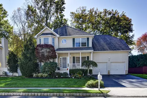 6 Northgate Dr, Englishtown, NJ 07726