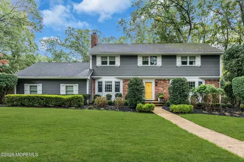 20 Mahoras Dr, Ocean, NJ 07712