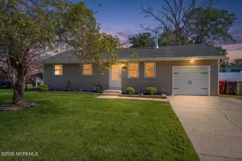 123 Mill Creek Rd, Bayville, NJ 08721