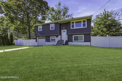 606 Dale Dr, Toms River, NJ 08753