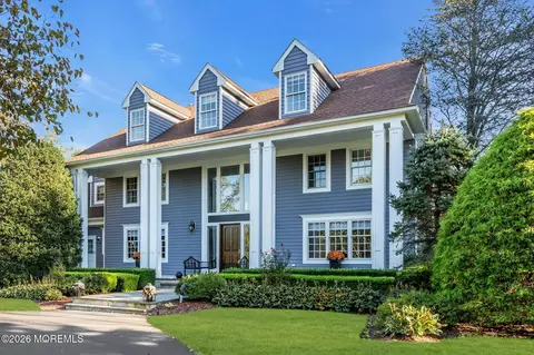 95 Flock Rd, Colts Neck, NJ 07722